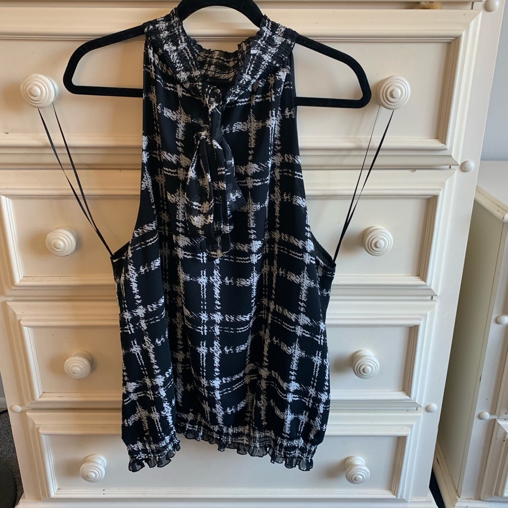 Black/white Alfani size 24 dress shell